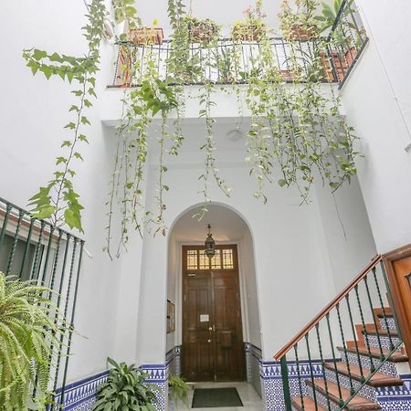 Juderia Center Premium Suites Free Parking Севилья Экстерьер фото