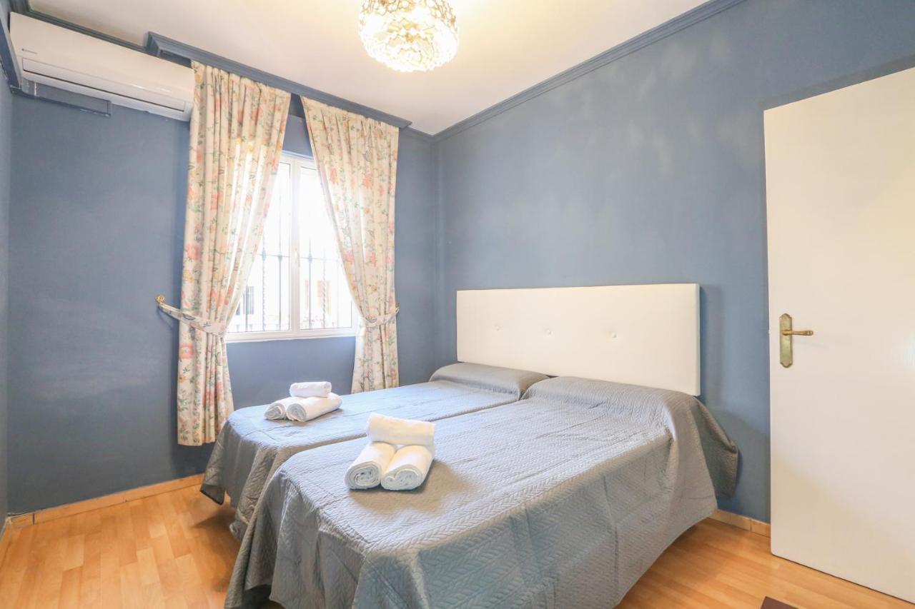 Juderia Center Premium Suites Free Parking Севилья Экстерьер фото